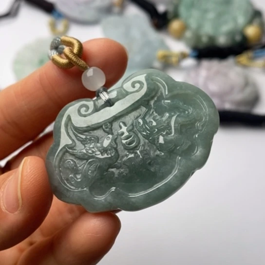 翡翠未镶嵌挂件翡翠