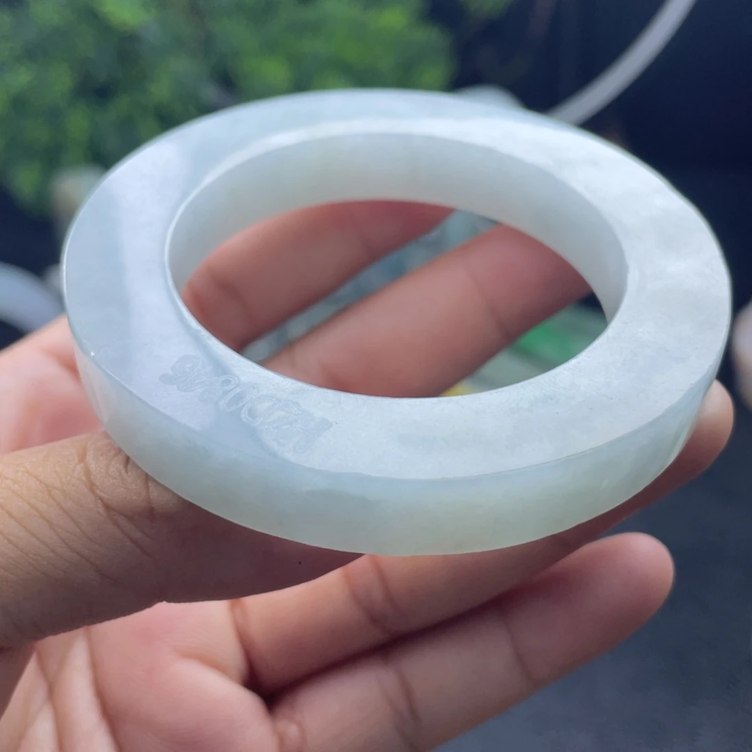 定制翡翠不退不换未镶嵌
