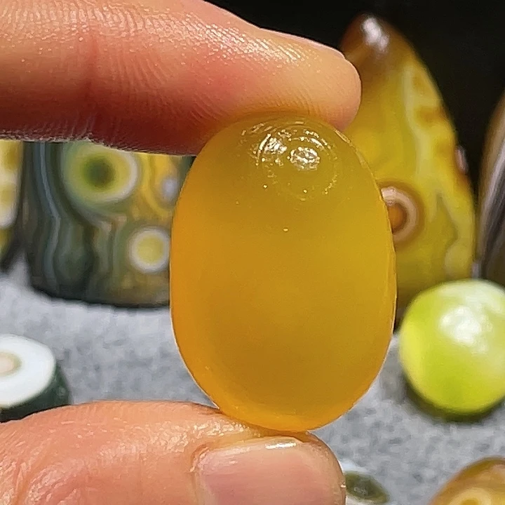 玛瑙/玉髓未镶嵌珠宝奇石