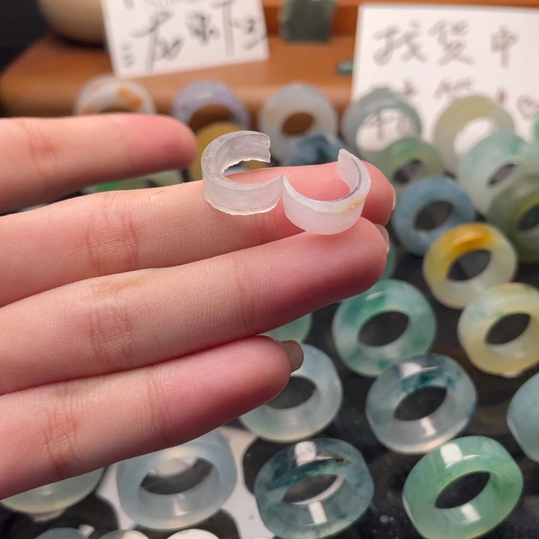 未镶嵌定制翡翠耳包