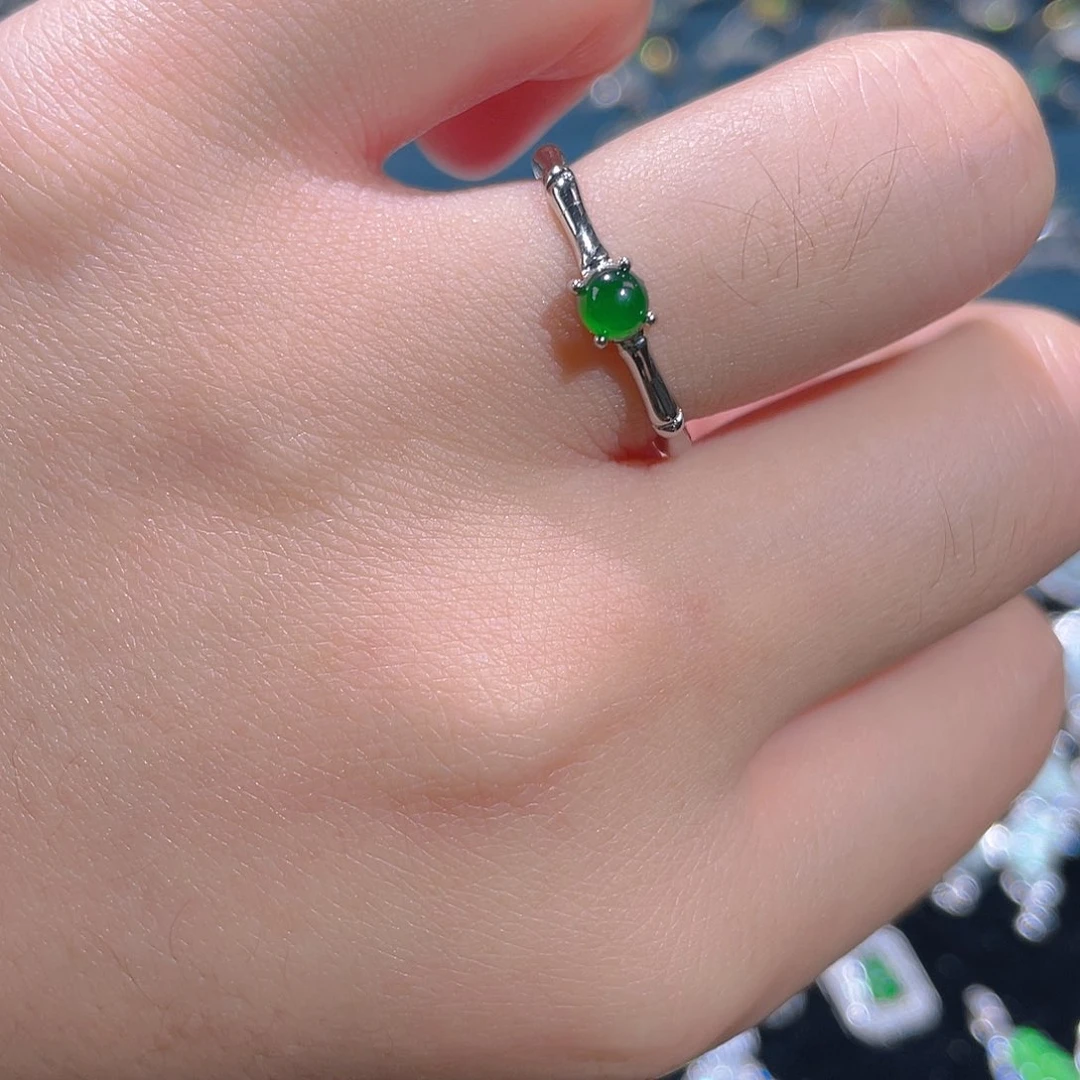 未镶嵌戒指翡翠戒指