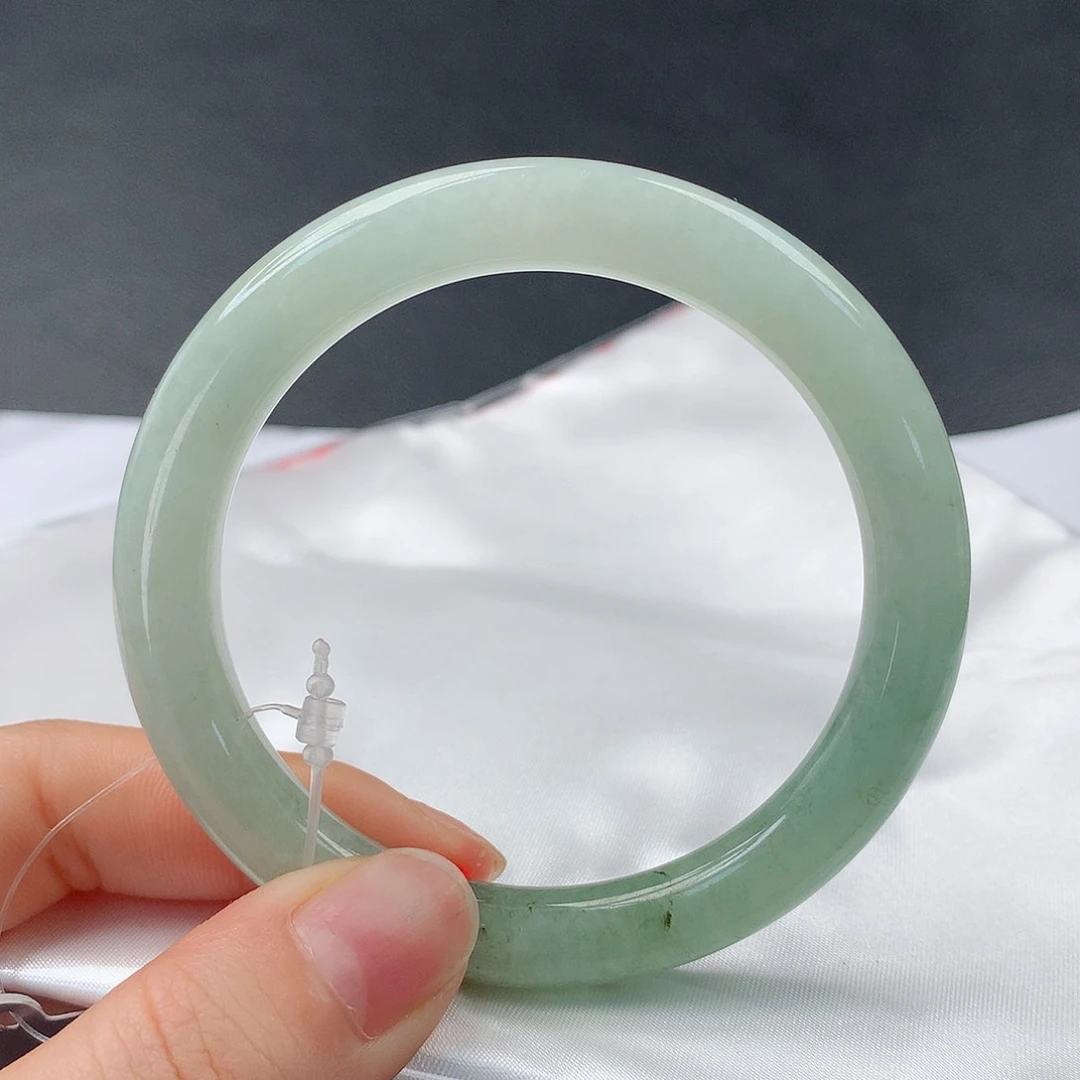 翡翠手镯未镶嵌7圆54