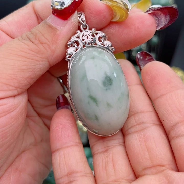 透闪石-蛇纹石玉银S925镶嵌颈饰昵***置