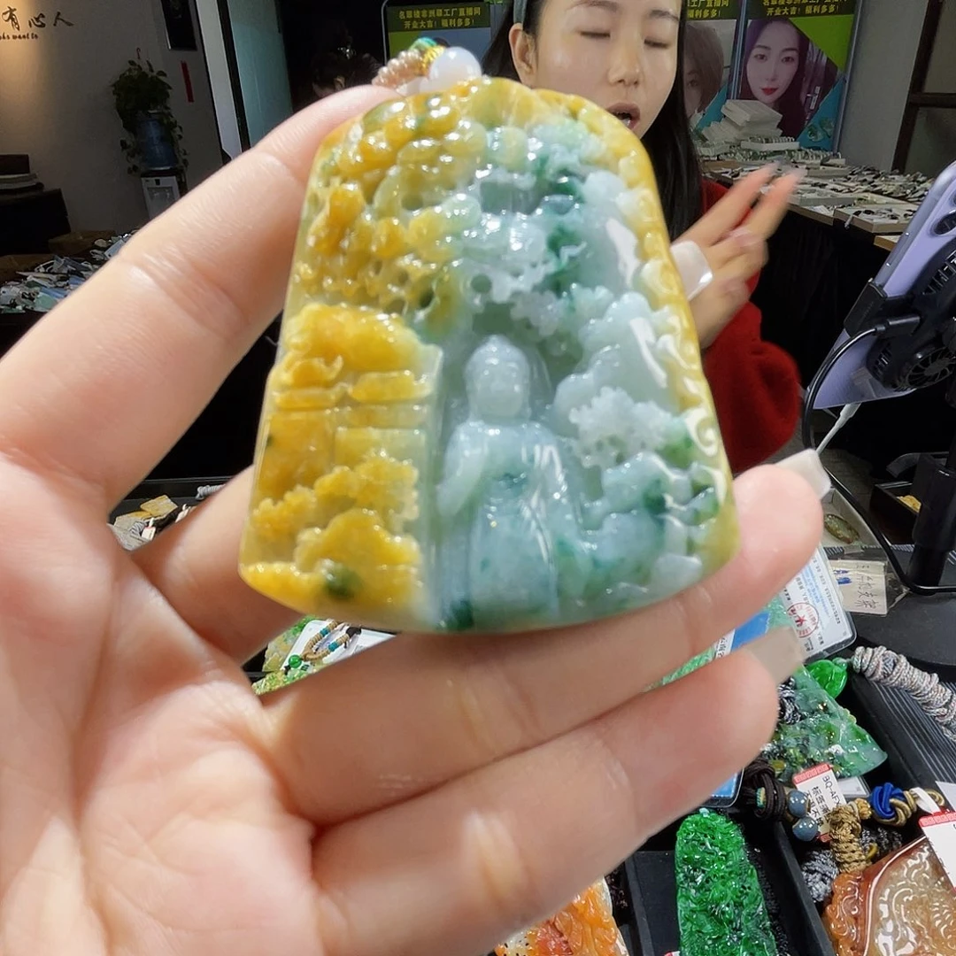 颈饰未镶嵌翡翠一