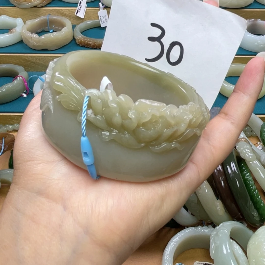 未镶嵌手镯和田玉圈口54