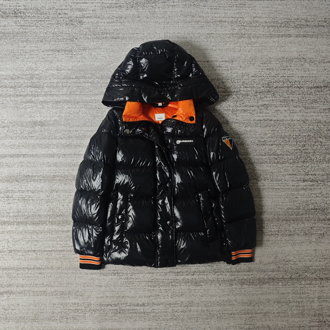 99新 BURBERRY/博柏利 绗缝亮面可拆式徽标图案羽绒服/XL码＃8664