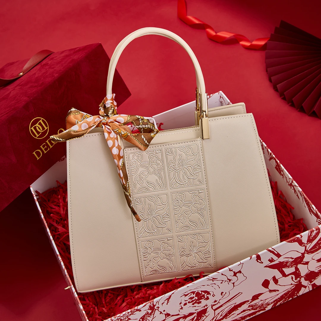 新款包包中国风刺绣女士手提包大气中年妈妈旗袍婆婆包母亲节礼物