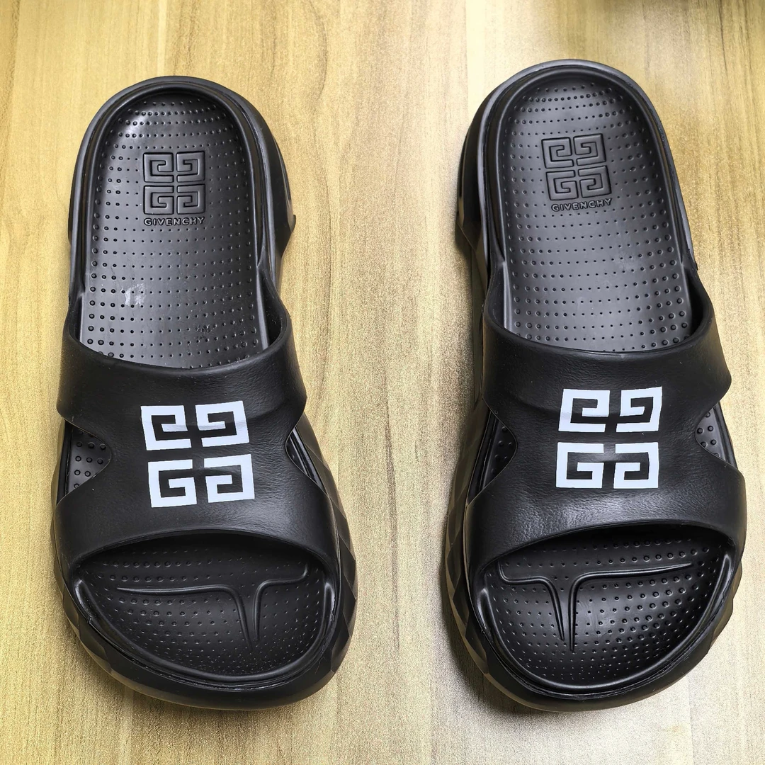 未使用 Givenchy/纪梵希 男士拖鞋百搭款G3890