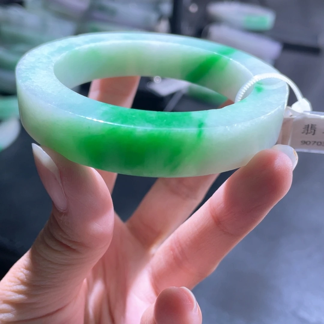 未镶嵌翡翠定制翡翠