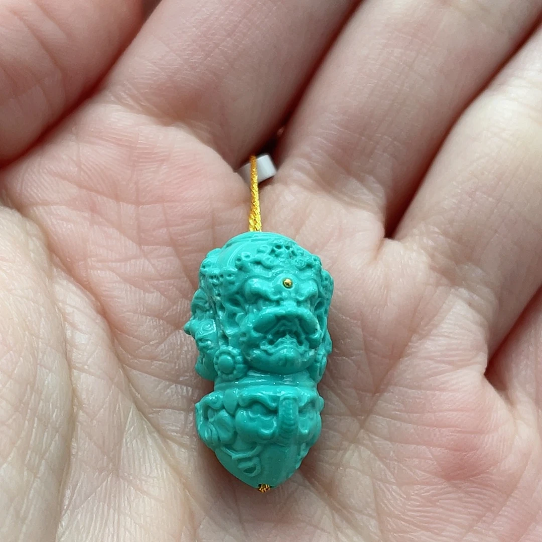 绿松石颈饰未镶嵌