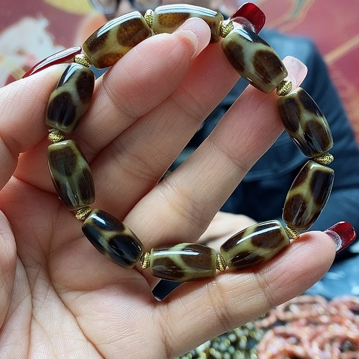 玛瑙/玉髓颈饰合金