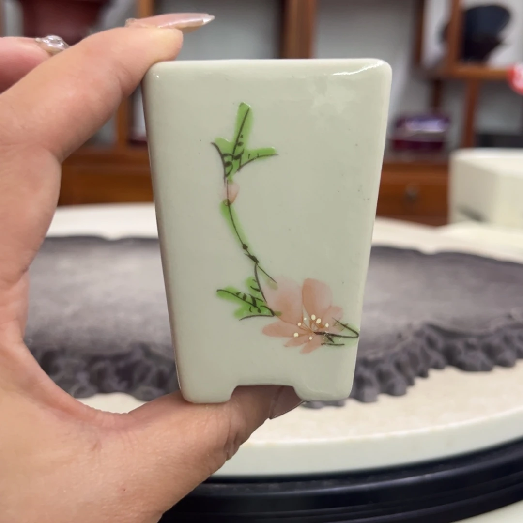 紫砂花盆瑕疵7-5。。在。