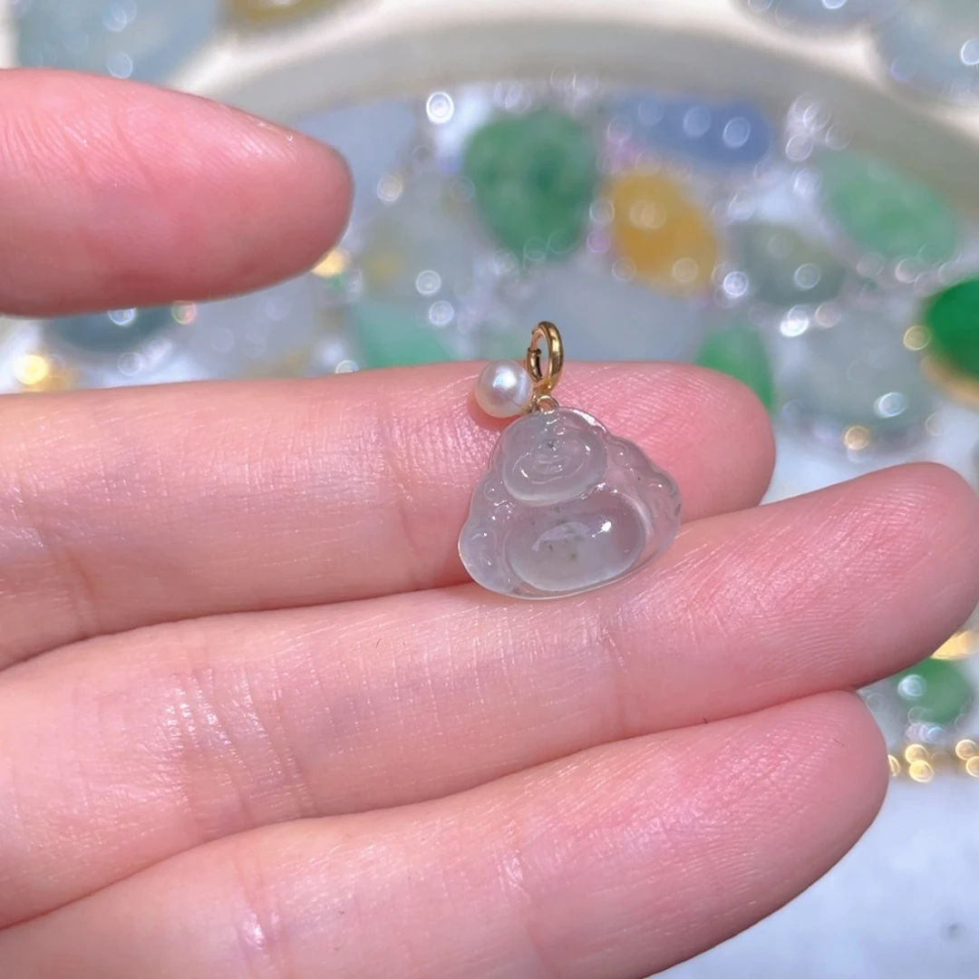 翡翠颈饰18K金镶嵌翡翠