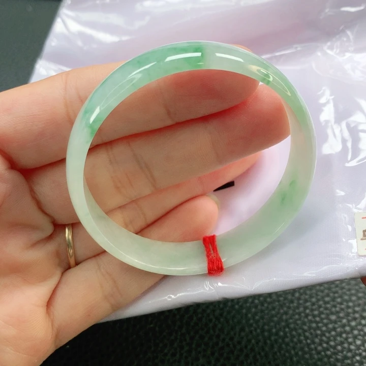 未镶嵌手镯翡翠51.8公主镯