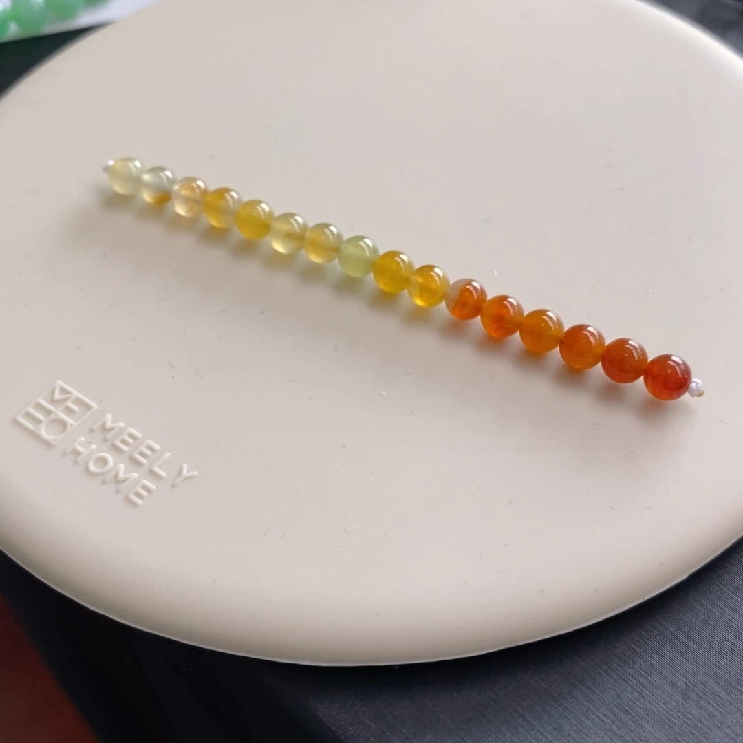 翡翠未镶嵌手链卡4.6