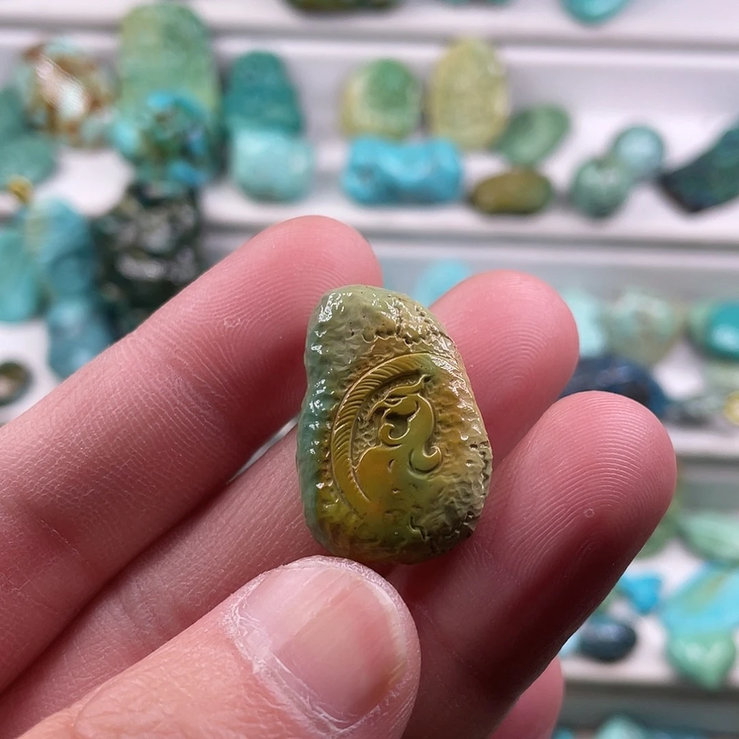 @***院绿松石未镶嵌颈饰