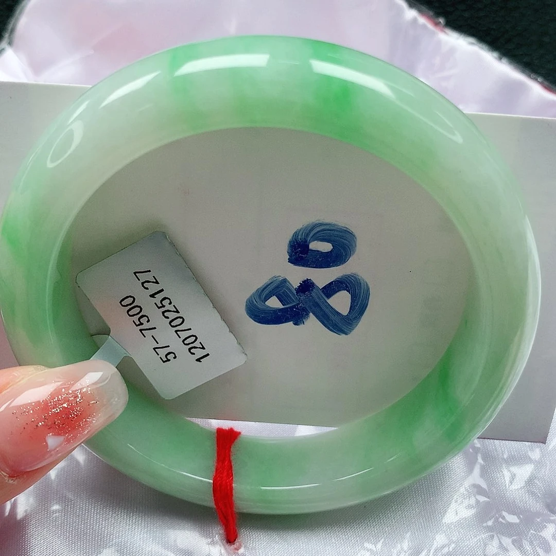 翡翠手镯未镶嵌缅甸天然a货翡翠