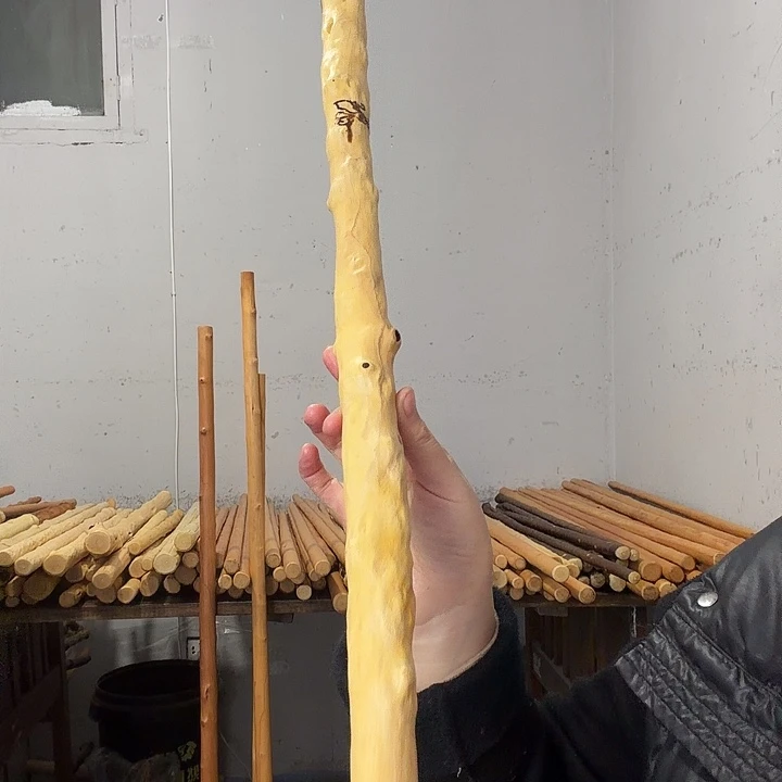 汽***、秦岭石山红牛筋车载