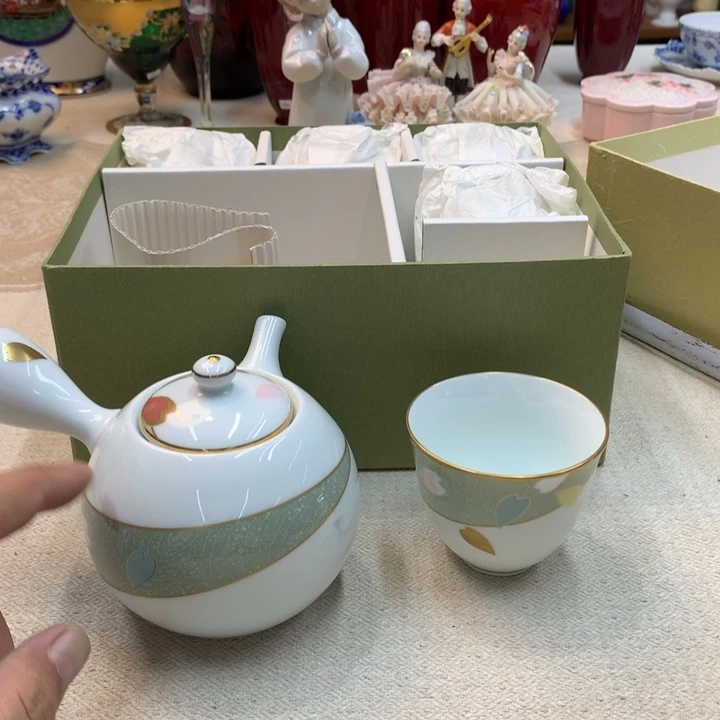 紫砂金瓷阁精品瓷器店