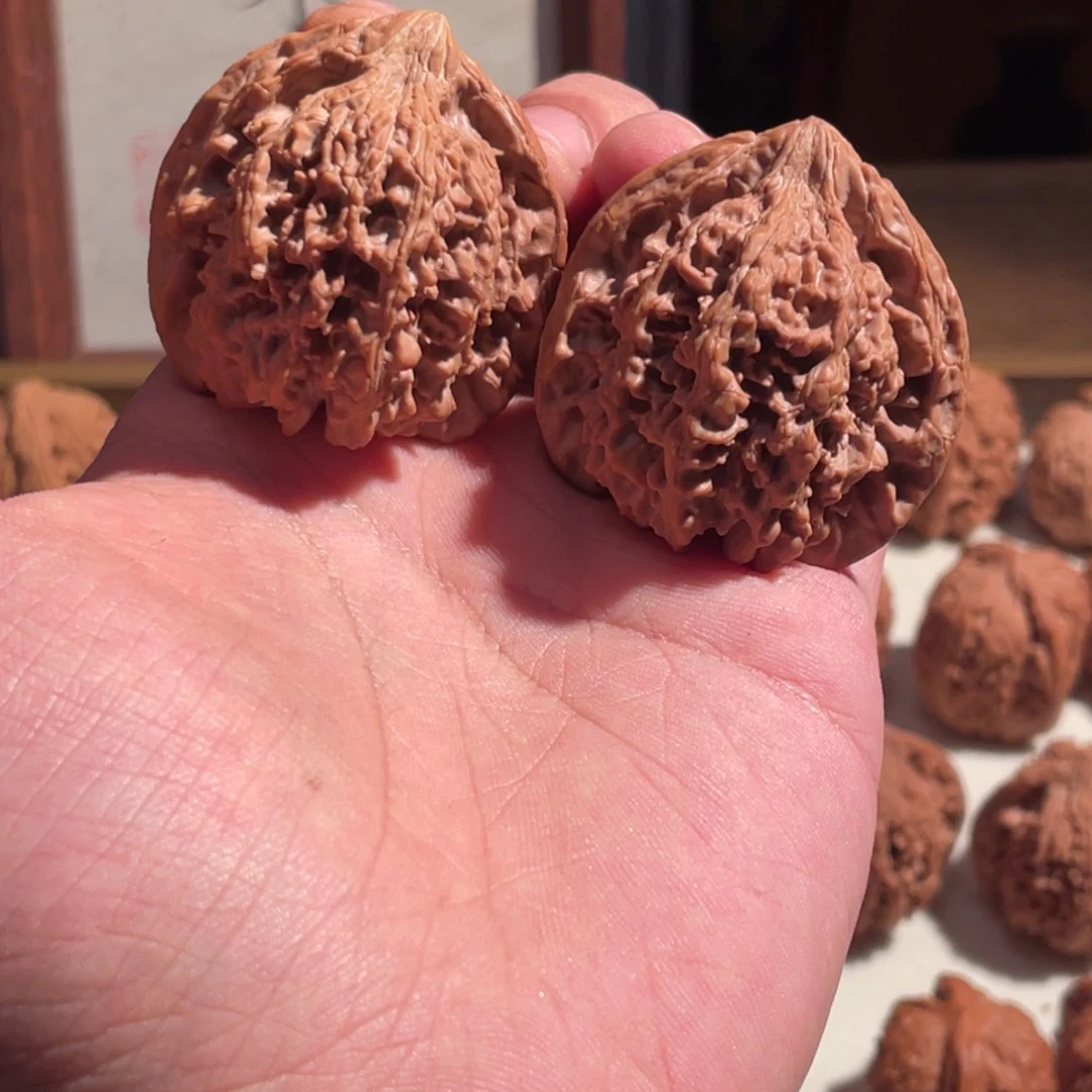 42全品红皮满天星文玩核桃