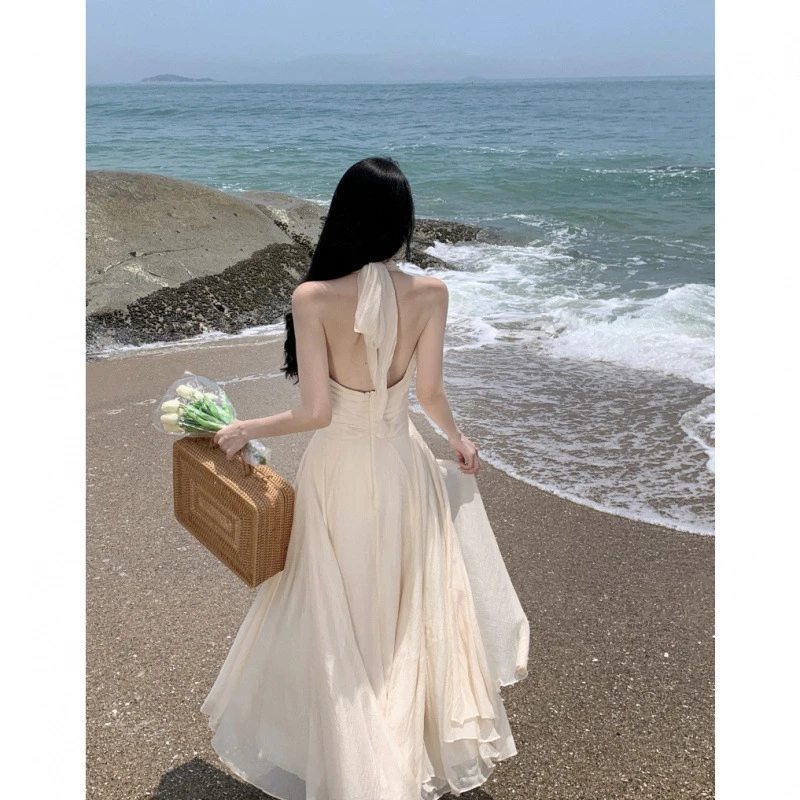 【店铺】法式性感露背海边度假挂脖连衣裙仙女神范超仙夏季气