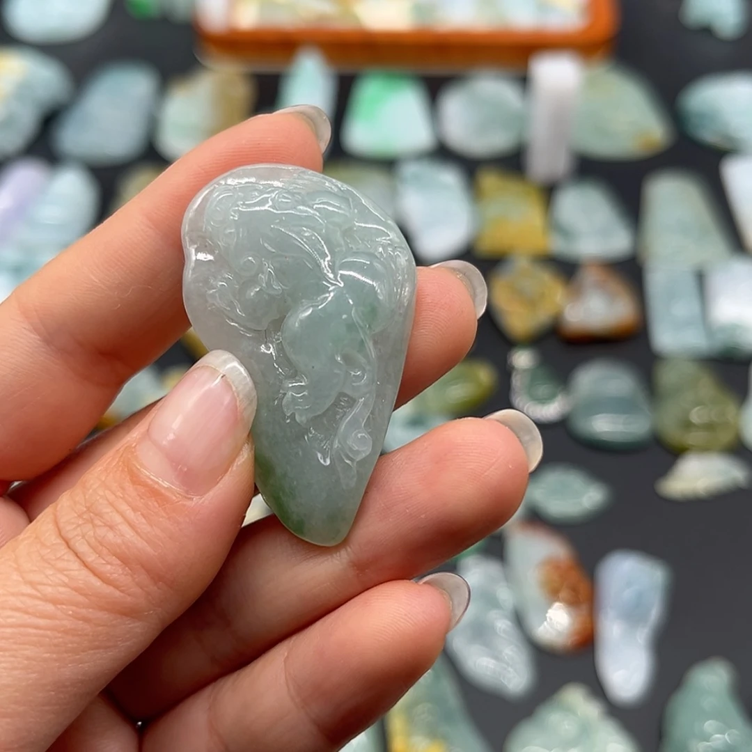 【闪购商品】翡翠颈饰未镶嵌貔貅