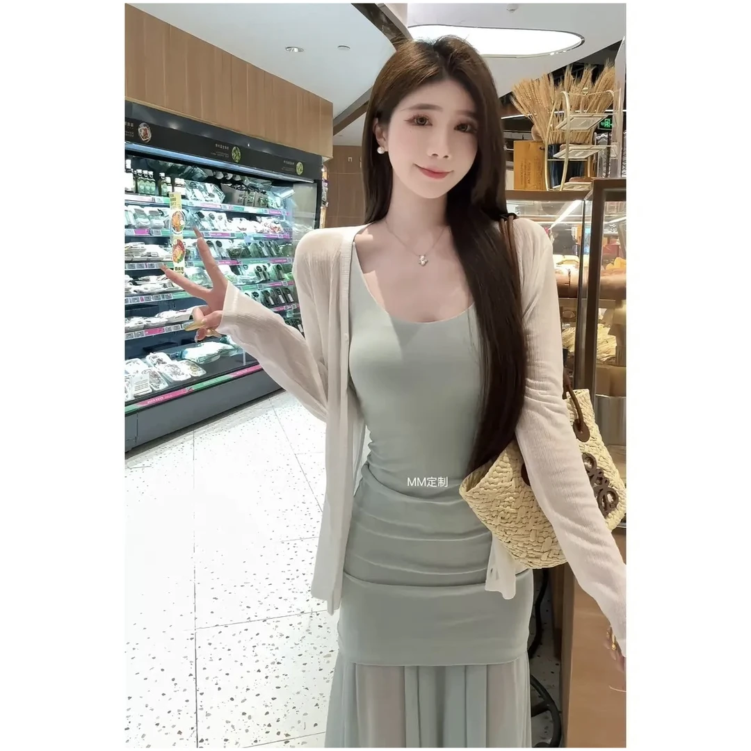 【钓系都市】早春新款法式纯欲风修身收腰吊带连衣裙外搭开衫套装