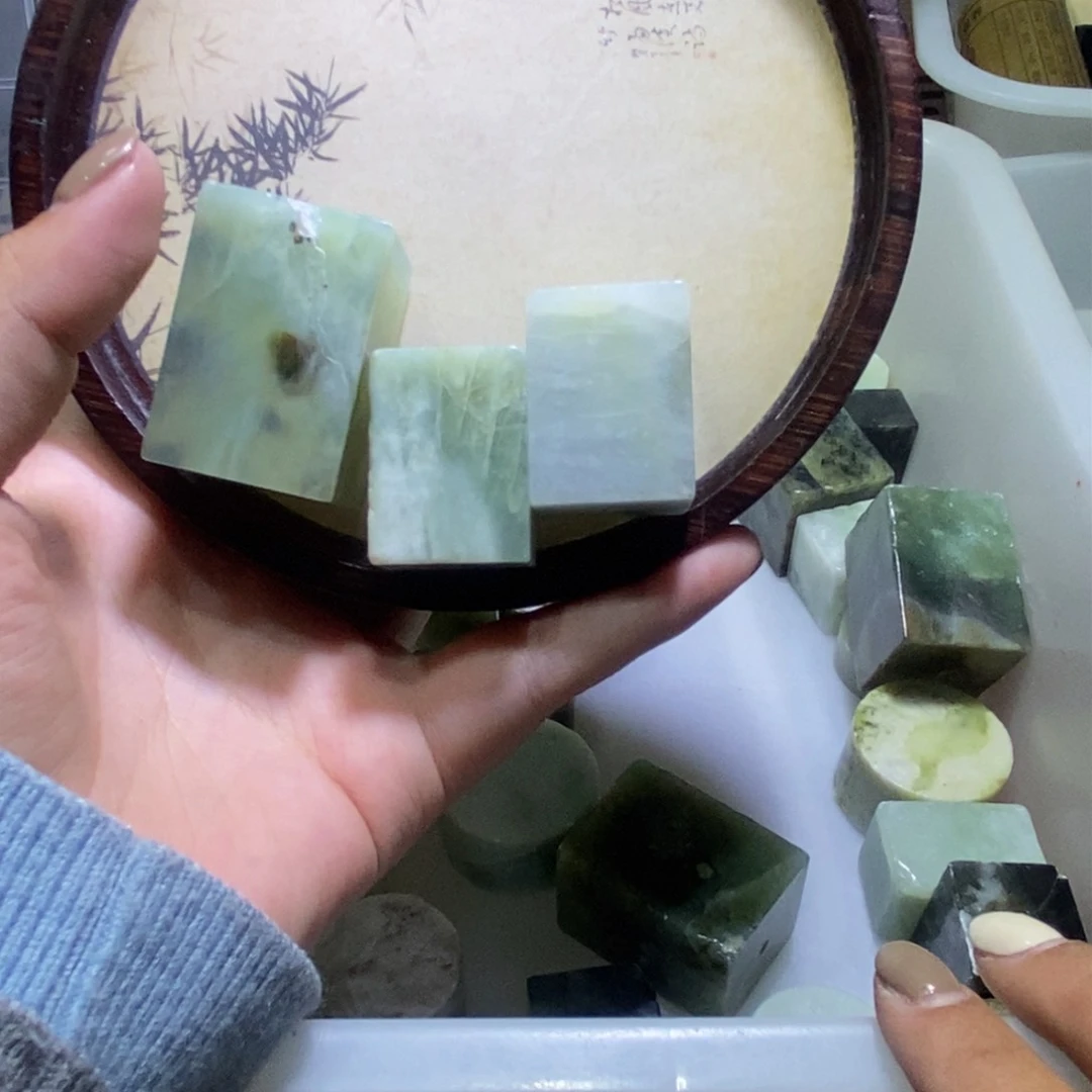 合金蛇纹石玉颈饰127