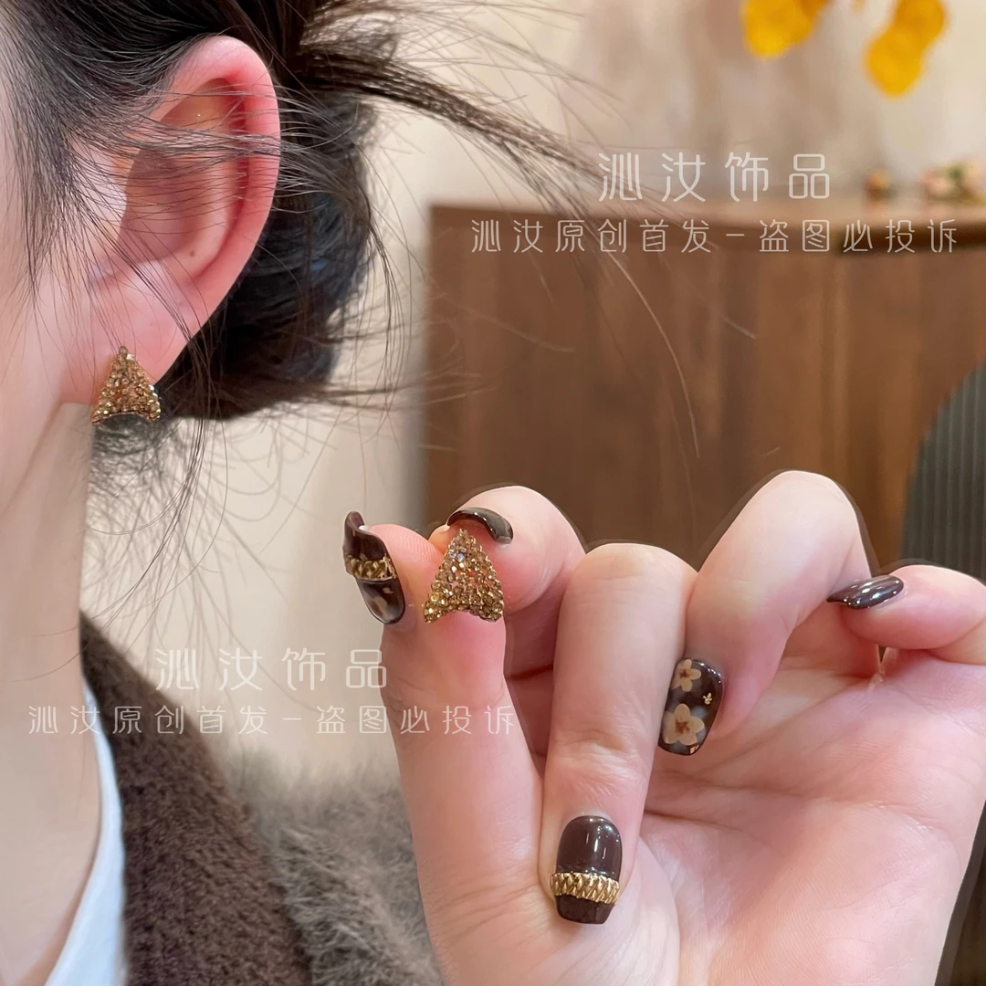 【沁汝饰品】FQ911满锆质感耳钉时尚轻奢百搭高小众