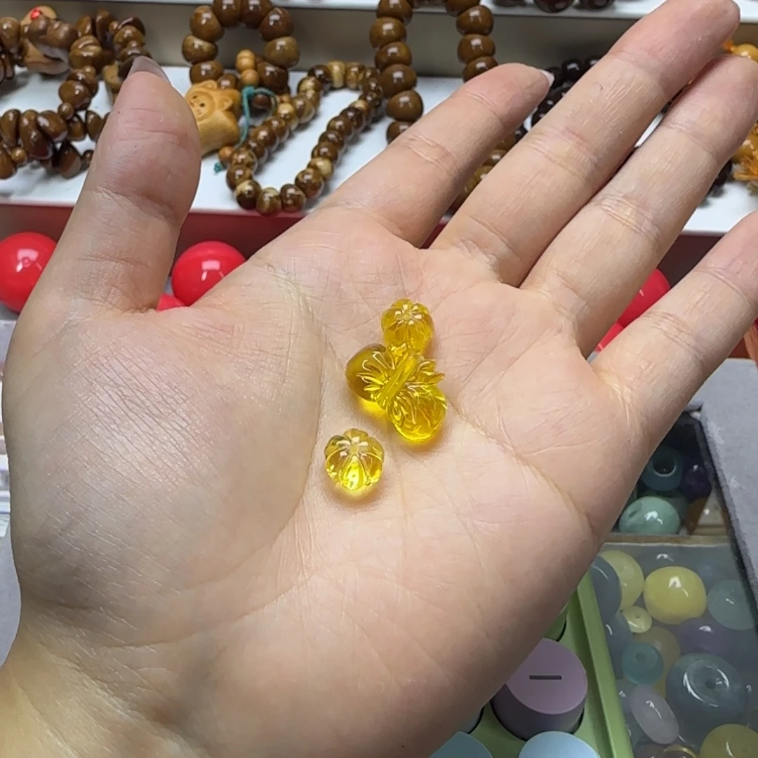 ****威吊坠库克蝴蝶结➕两个南瓜配饰