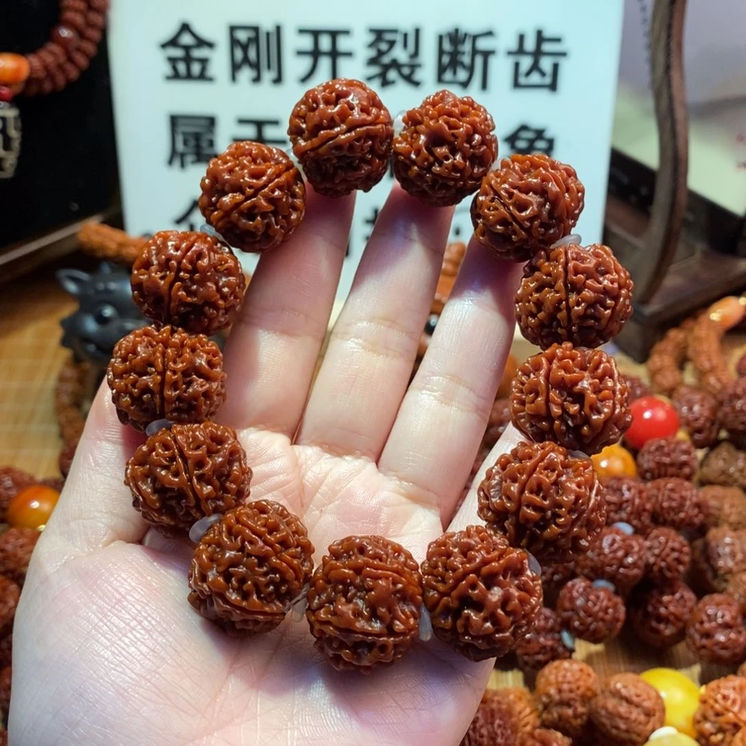 金刚菩提吊坠226瓣素