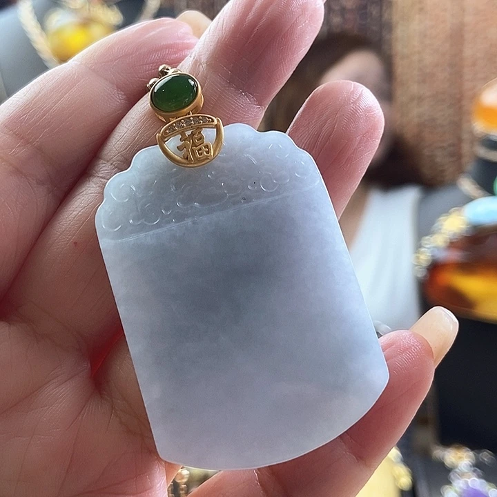 翡翠未镶嵌颈饰吊坠