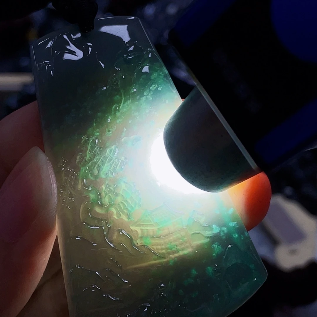 翡翠未镶嵌吊坠(不含链)