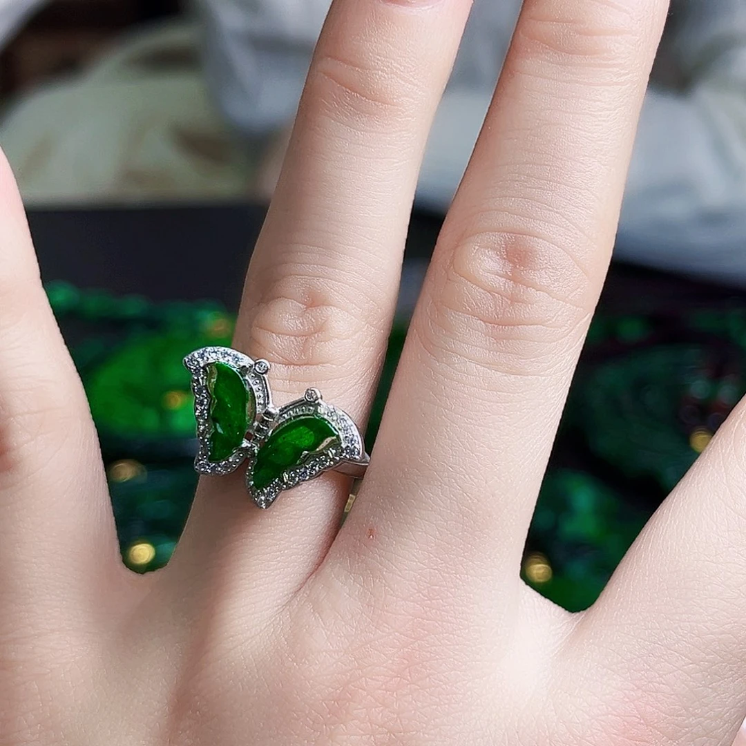 颈饰银S925镶嵌翡翠多样性