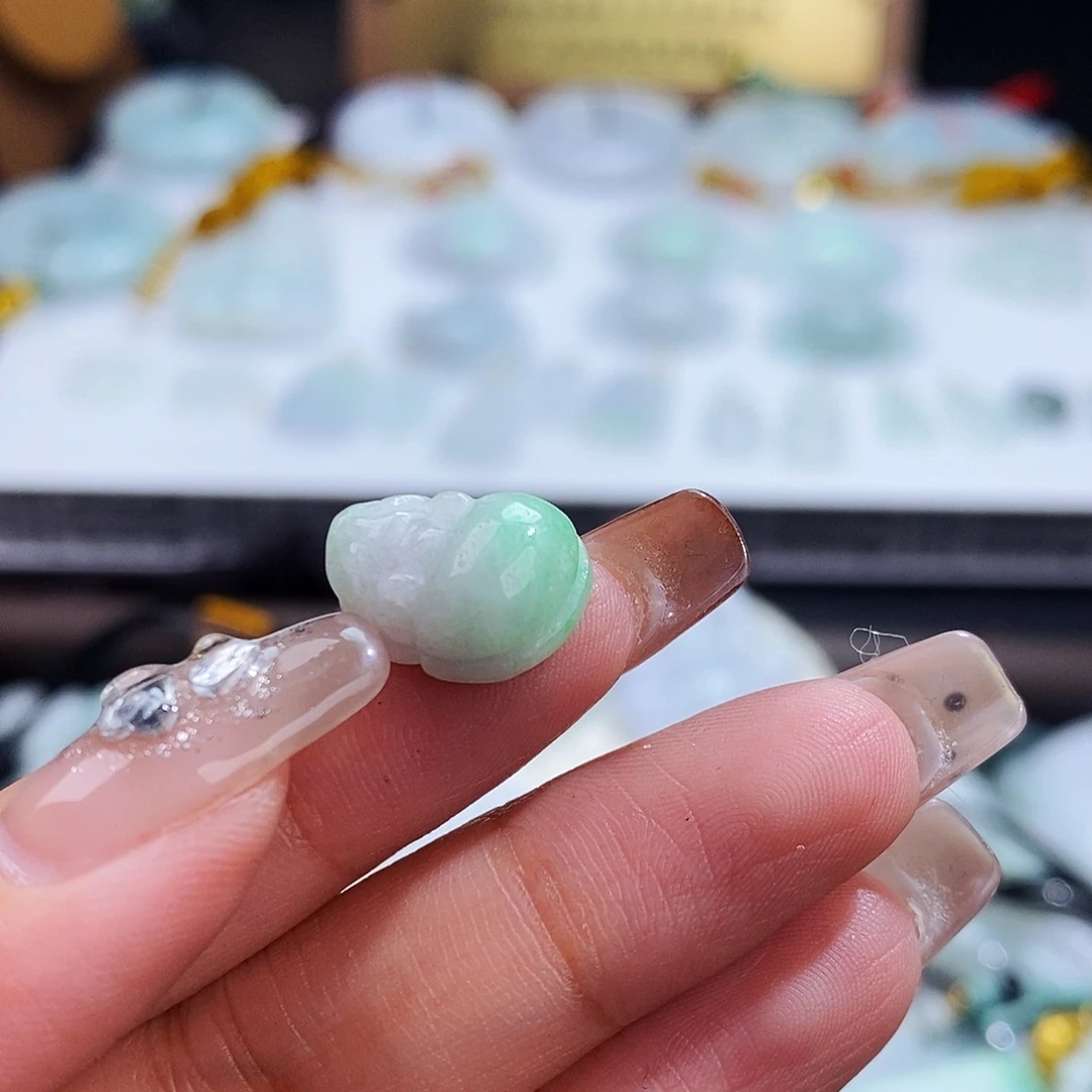 翡翠未镶嵌毛衣链9210