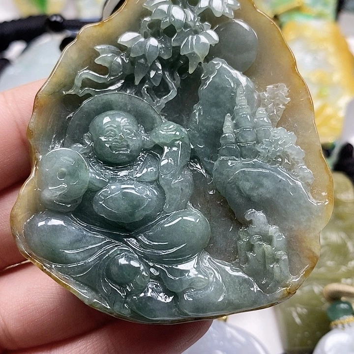 颈饰未镶嵌翡翠施***步