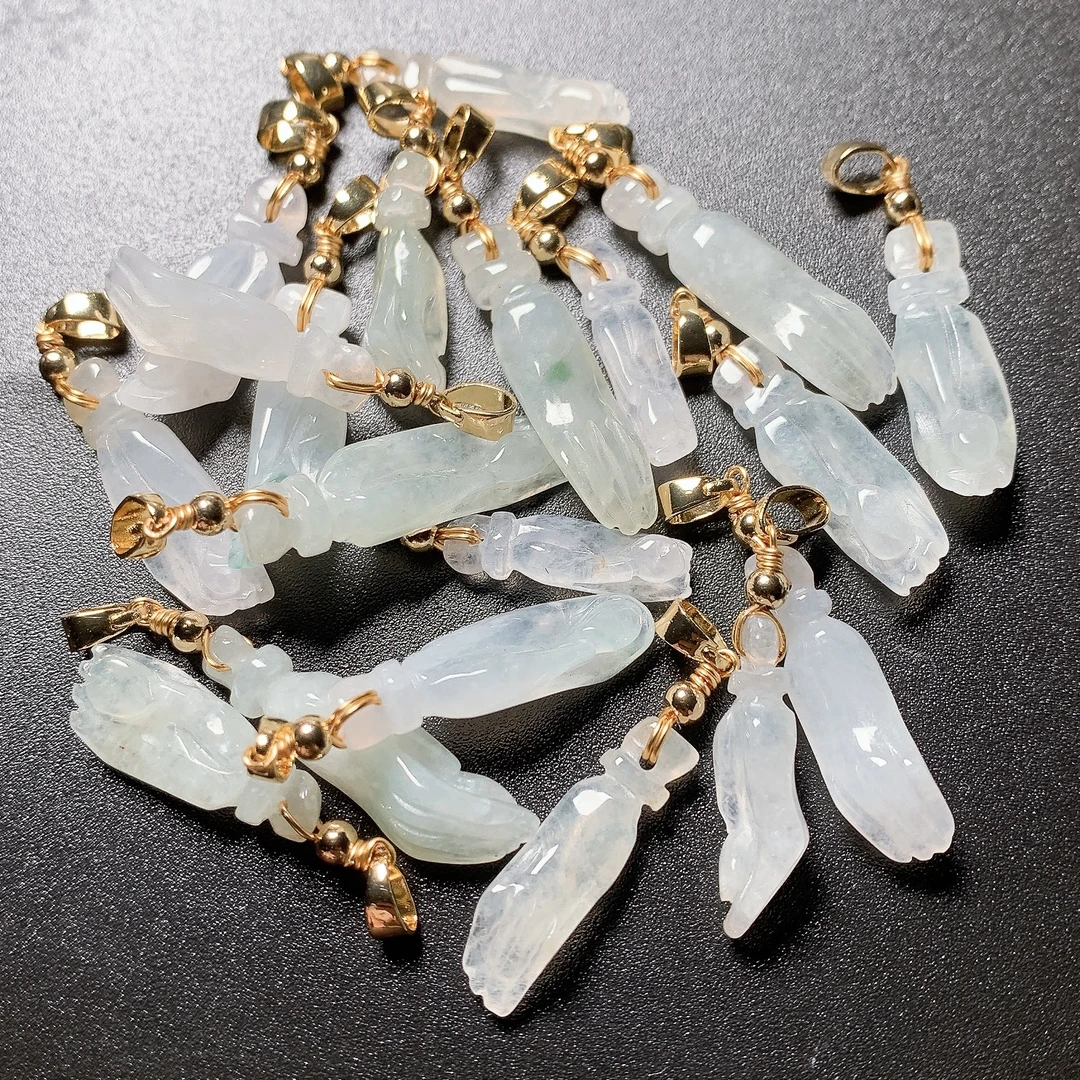 天然A货翡翠迷你佛手掌上明珠吊坠（多样性择优发货拍一发一）