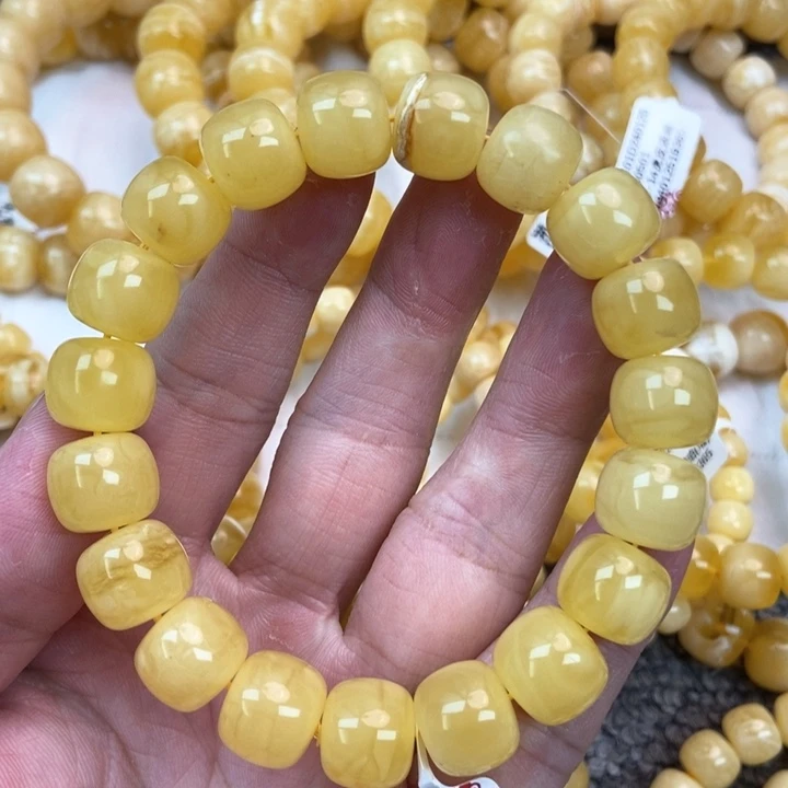 琥珀未镶嵌珠宝奇石1