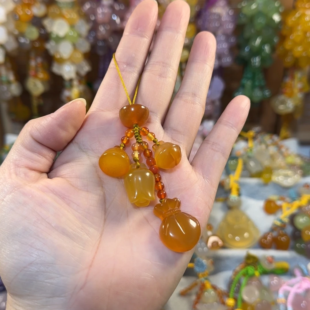 玛瑙/玉髓未镶嵌手机挂件