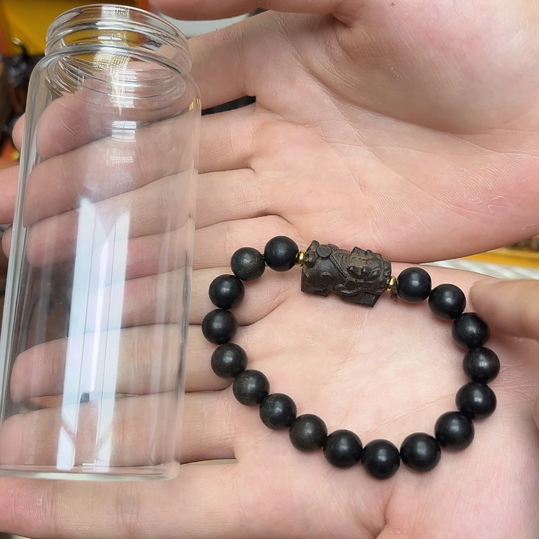 大叶紫檀（黑酸枝木类）