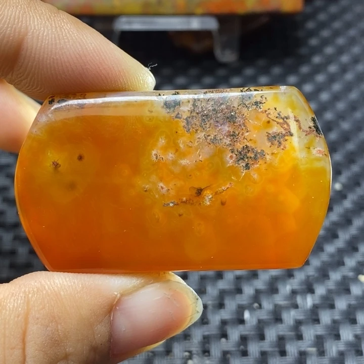 玛瑙/玉髓颈饰未镶嵌小*妈
