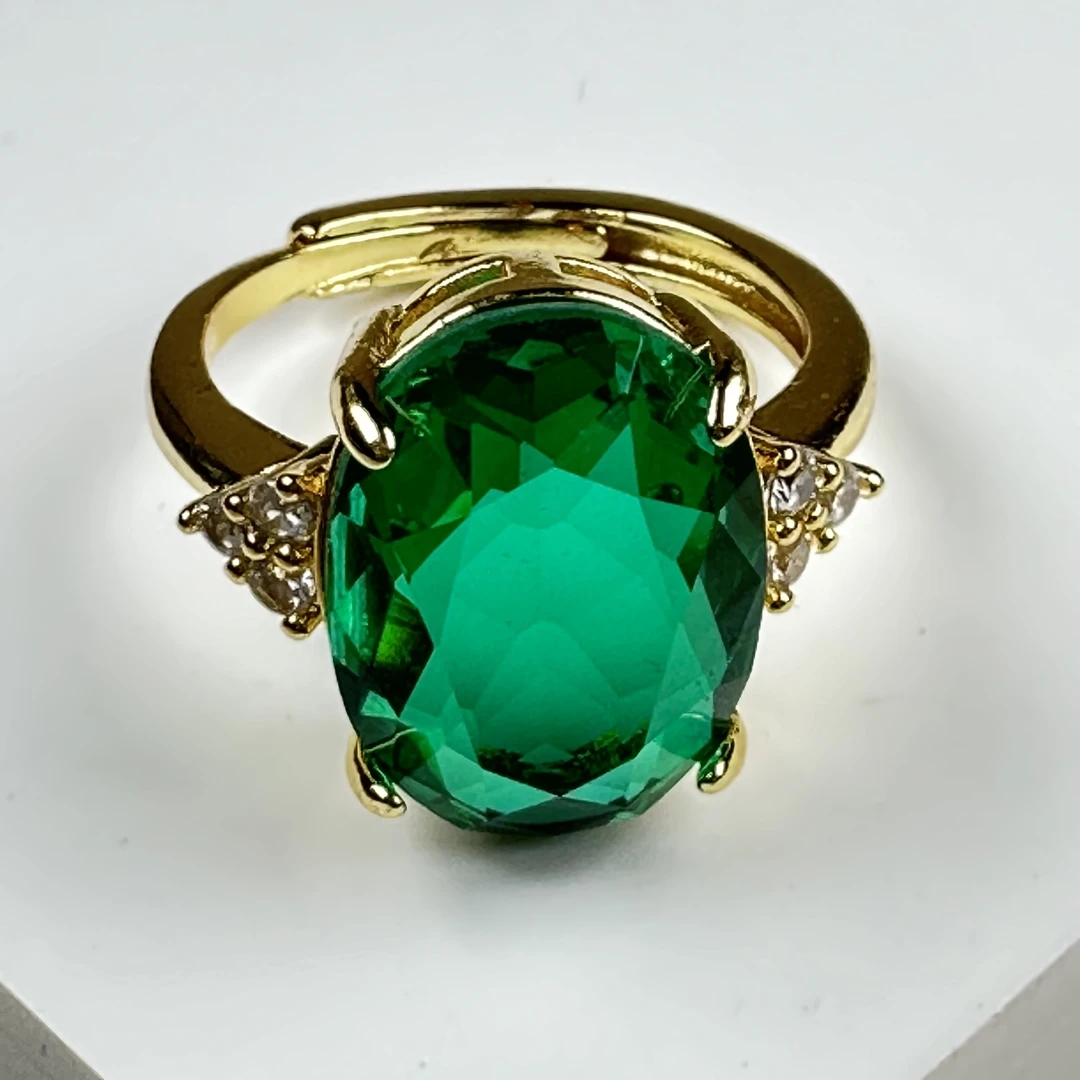 W008轻奢祖母绿戒指 多样性发其一