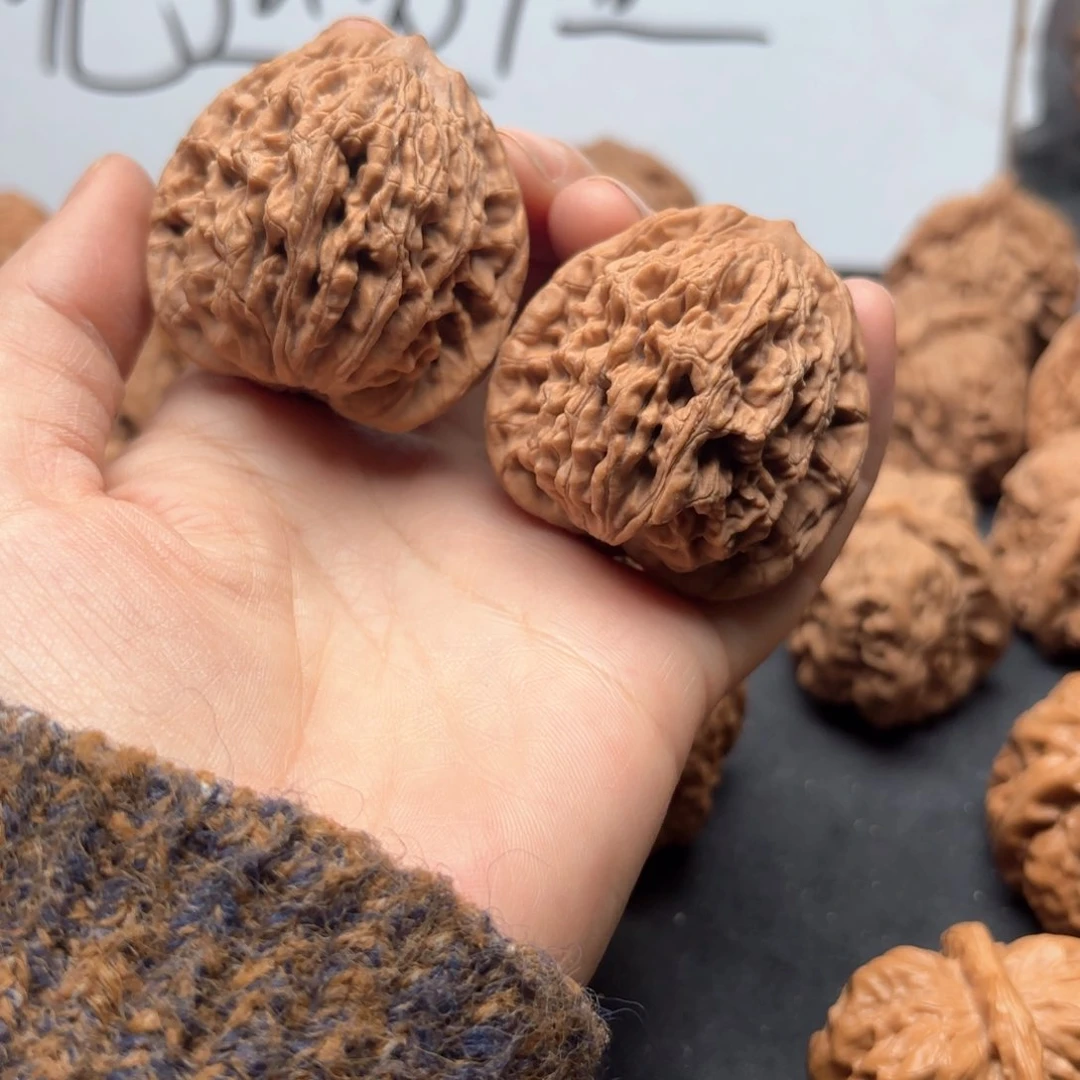 文玩核桃吊坠?***8虎头