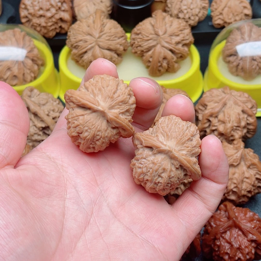 吊坠文玩核桃血麒麟37×37×34