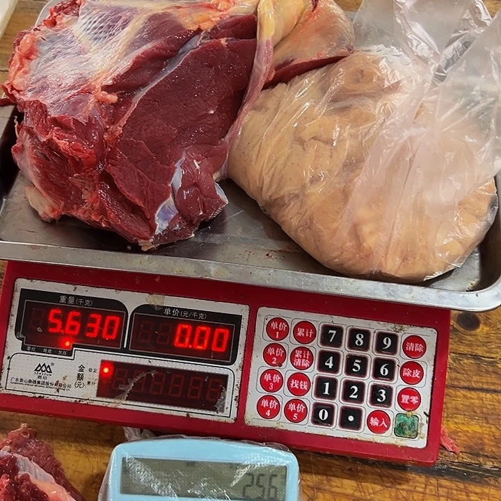 广西土耕马马肉、送马油沙姜小米辣12个月中国大陆