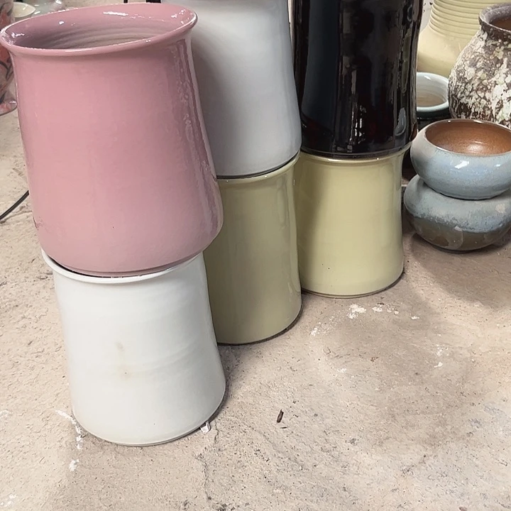 瓶?****?口14高22 景德镇陶瓷学院