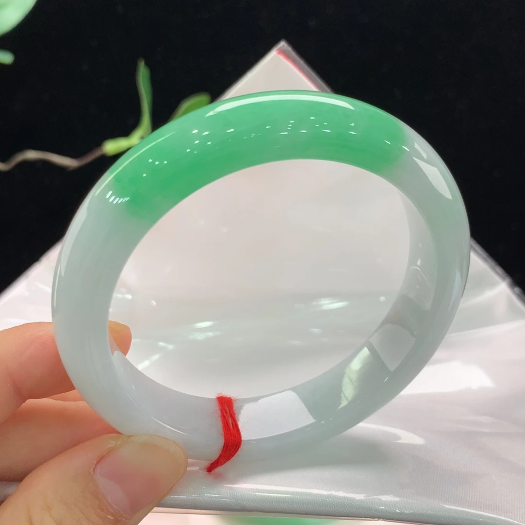 翡翠手镯未镶嵌111/3104