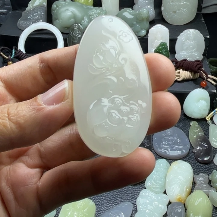 和田玉未镶嵌颈饰