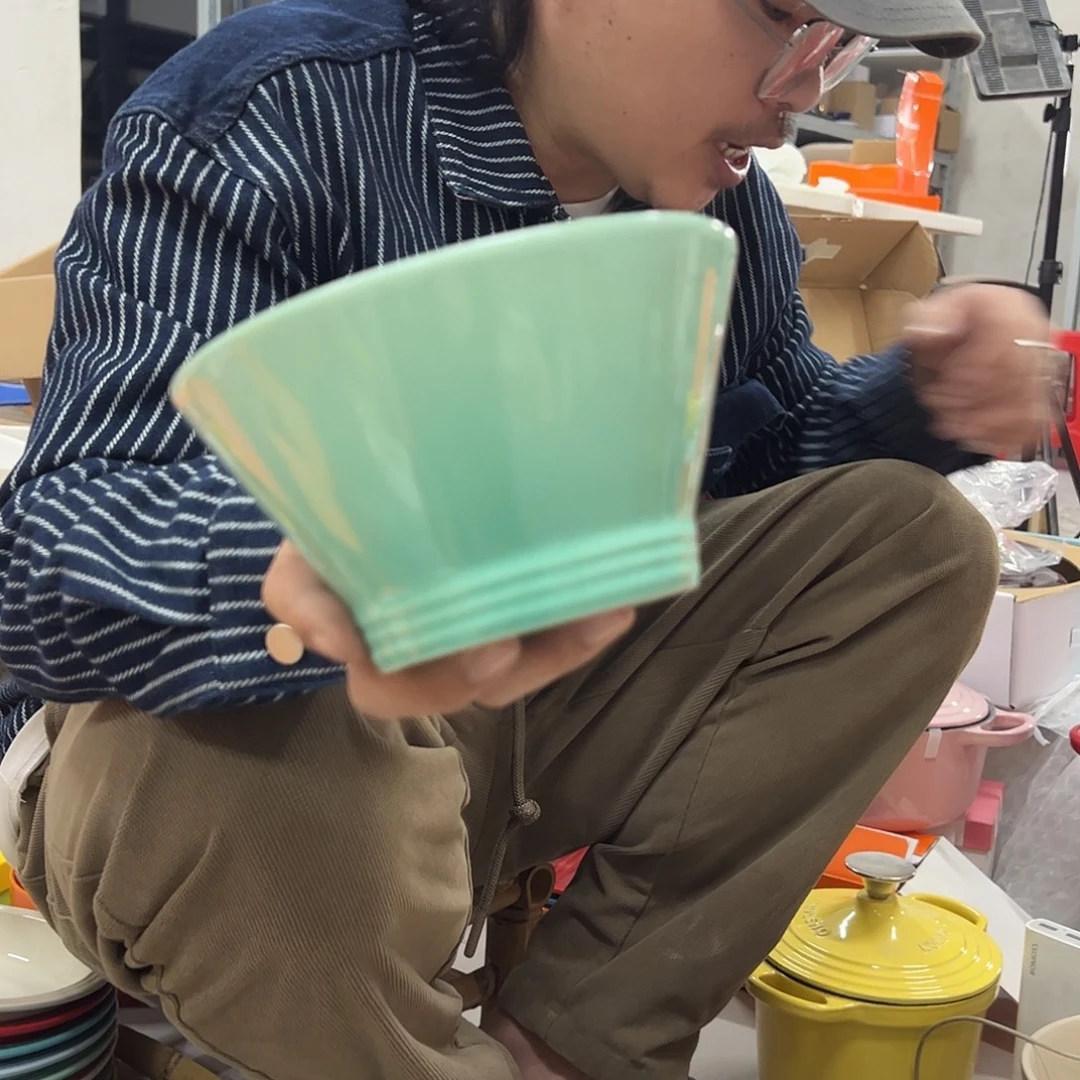 陶瓷青羽色斗笠碗中号