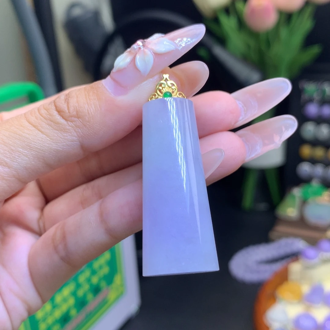 翡翠18K金镶嵌颈饰天然